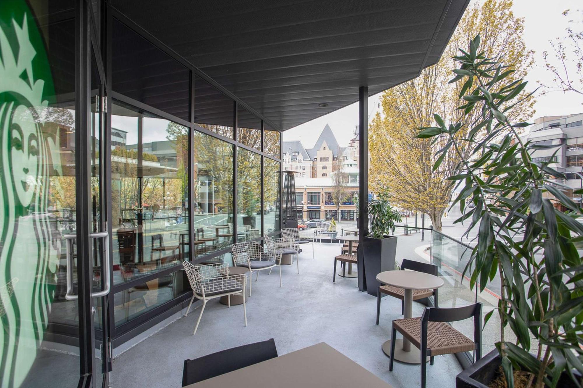 Doubletree By Hilton Hotel & Suites Victoria Bagian luar foto